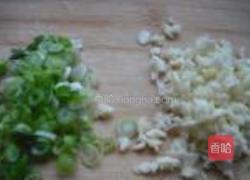 凉拌菠菜花生米的做法图解7