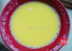 虾仁银鱼金瓜盅的做法图解2