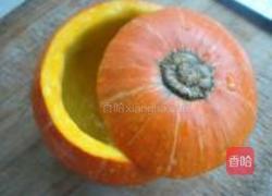 虾仁银鱼金瓜盅的做法图解4