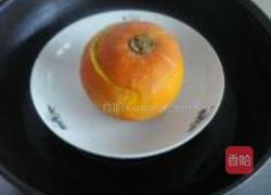 虾仁银鱼金瓜盅的做法图解6