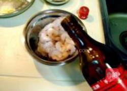翡翠虾仁的做法图解1