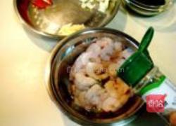 翡翠虾仁的做法图解3