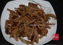 茶树菇烧鸡翅的做法图解2