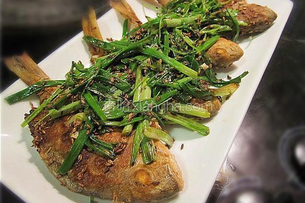 孜然干煎小海鱼