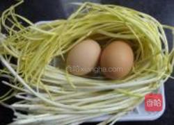 韭黄炒鸡蛋的做法图解1