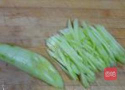 青芥瓜丝的做法图解3