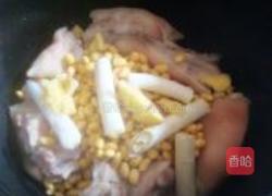 黄豆炖猪蹄的做法图解7