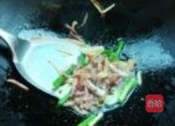 腊肉炒银鱼的做法图解5
