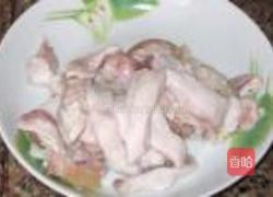 车前草煲猪小肚的做法图解1