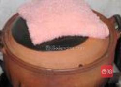 车前草煲猪小肚的做法图解4