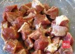 香辣嫩滑羊肩肉的做法图解1