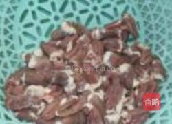 青椒炒鸡心的做法图解1