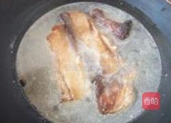 蒜苗炒腊肉的做法图解2