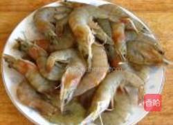 大虾烧白菜的做法图解1