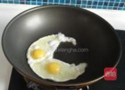 经典蛋炒饭的做法图解1