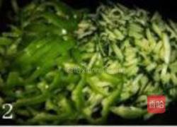 肉丝炒凉粉的做法图解2