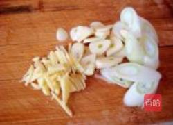 番茄金针菇蛋花疙瘩汤的做法图解3