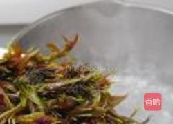 香椿肉片溜豆腐的做法图解1