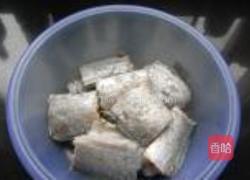 酥鱼锅的做法图解2