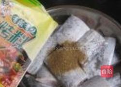 青蒜烩带鱼的做法图解3