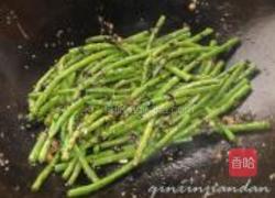 榄菜芝麻炒豆角的做法图解6