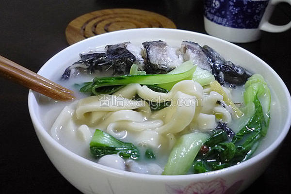鲜美鱼汤手工面
