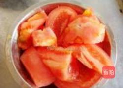 番茄香菇牛肉面的做法图解1