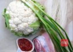 剁椒菜花粉丝煲的做法图解1
