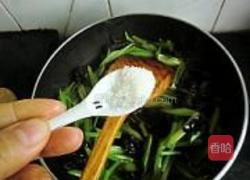 芹菜炒腰花的做法图解17