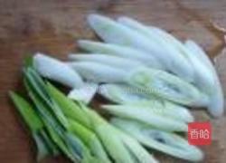 大葱伴酱爆牛柳的做法图解2