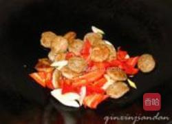 辣椒炒鱼饼的做法图解4