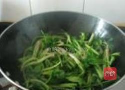 蒜香菠菜梗的做法图解4