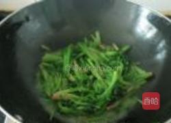蒜香菠菜梗的做法图解6