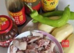 土豆烧鸡的做法图解1