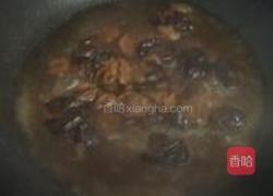 话梅桂圆糯米藕的做法图解10
