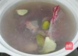 青橄榄萝卜汤的做法图解5