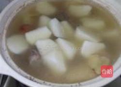 青橄榄萝卜汤的做法图解6