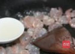 滑蛋虾仁的做法图解8