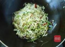 香辣绿豆芽的做法图解9