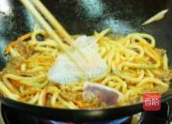 生炒三鲜乌冬的做法图解10