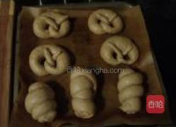 玉米肠肉桂面包卷的做法图解14