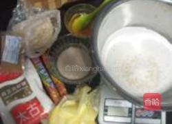 玉米肠肉桂面包卷的做法图解1