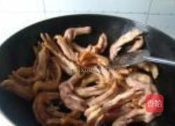 蒜苗鸭掌干锅的做法图解8