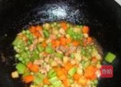 炒多彩丁的做法图解11