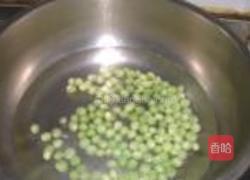 炒多彩丁的做法图解3