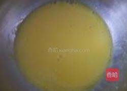 芝麻小面包的做法图解1