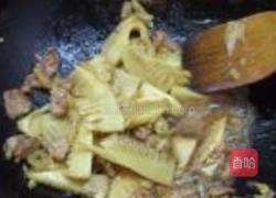 春笋黄瓜炒肉的做法图解5