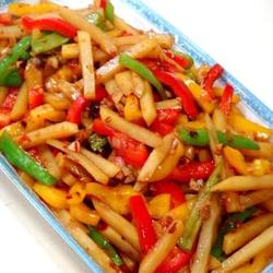 鱼香土豆炒什锦的做法[图]