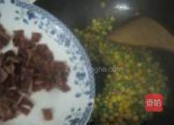 玉米青豆炒培根的做法图解4