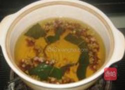 枇杷花糯米粥的做法图解4